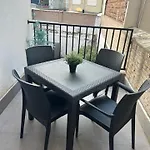 Apartment Quality Time Met Gesloten Garagebox *