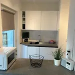 Apartment Quality Time Met Gesloten Garagebox *