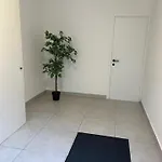 Quality Time Met Gesloten Garagebox Apartment De Panne
