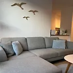 Apartment Quality Time Met Gesloten Garagebox De Panne
