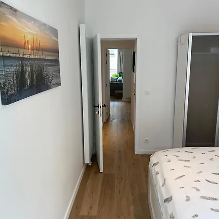 Quality Time Met Gesloten Garagebox * De Panne