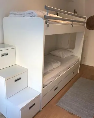 Quality Time Met Gesloten Garagebox Apartment De Panne