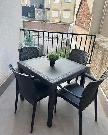 Apartment Quality Time Met Gesloten Garagebox *
