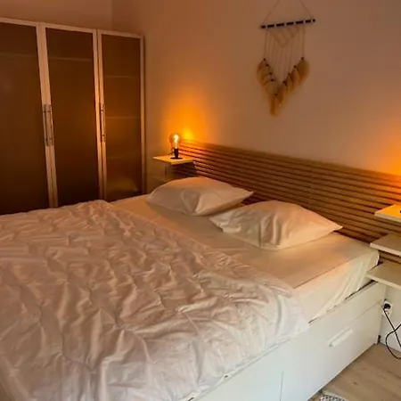 アパート Quality Time Met Gesloten Garagebox デ パンネ