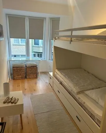 Quality Time Met Gesloten Garagebox De Panne