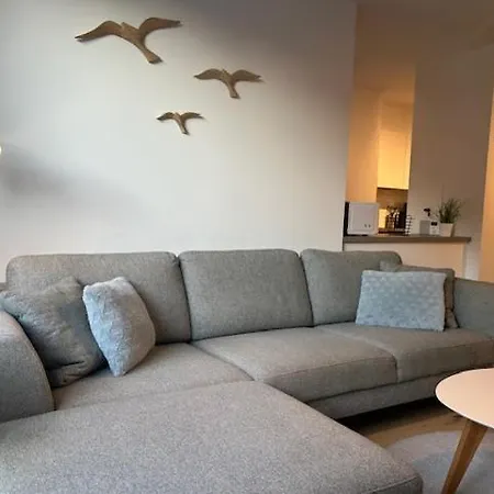 Apartment Quality Time Met Gesloten Garagebox De Panne