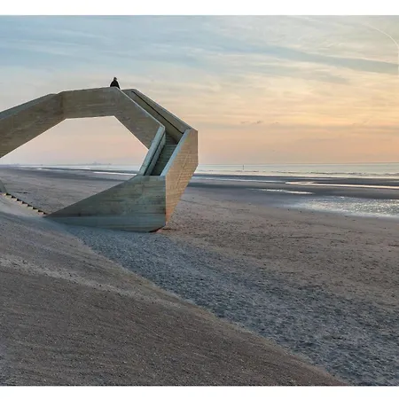 Quality Time Met Gesloten Garagebox De Panne